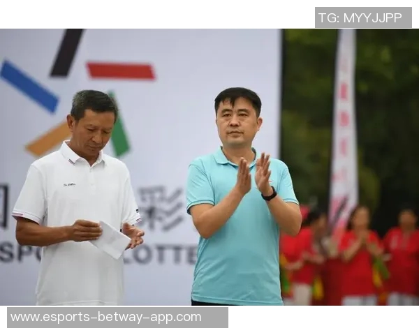 开创足球新纪元足球星牌助力青少年体育发展与全民健身目标达成